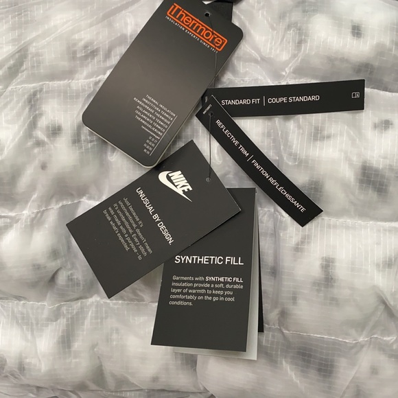 Mens NIKE Repel Windrunner Jacket - Picture 11 of 15